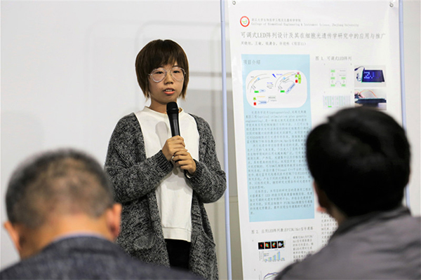 1511755726104429.jpg 01-1510762918-87294.jpg